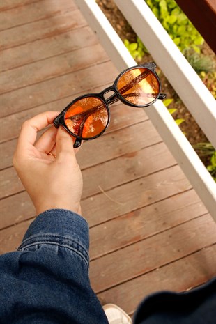 Yeni Siyah Gözlük (yvrlk&turuncu )